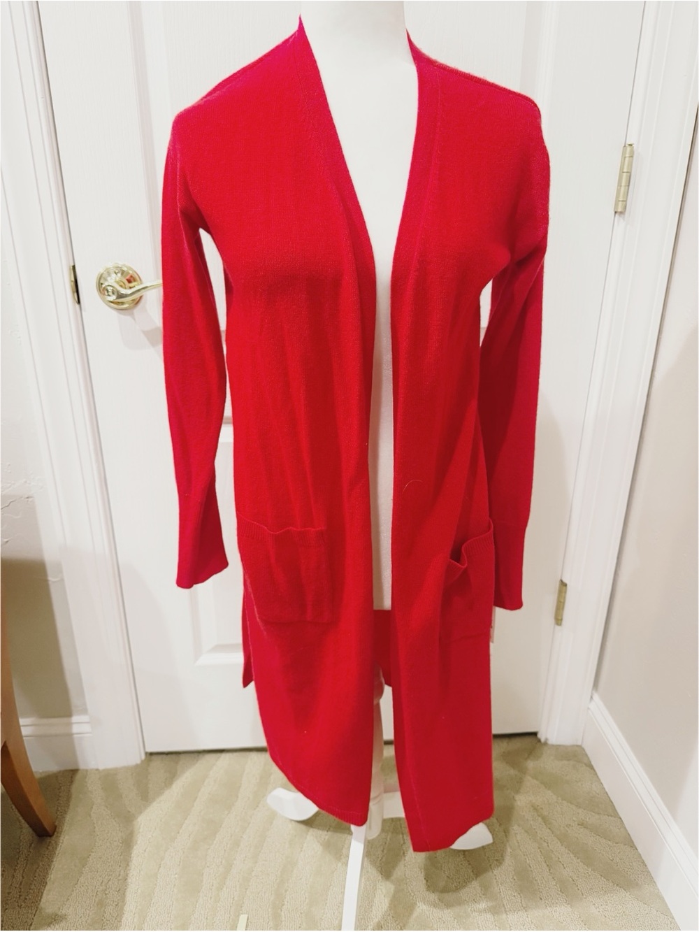 NWT Cashmere Long Cardigan with front Pockets